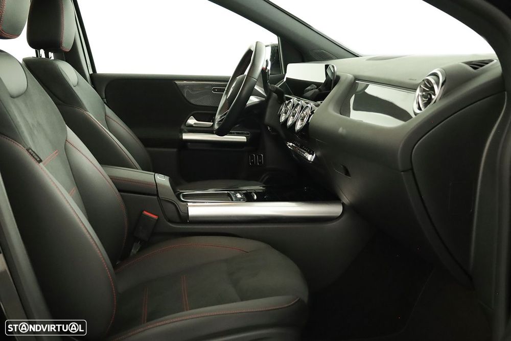 Mercedes-Benz B 250 e AMG Line - 17