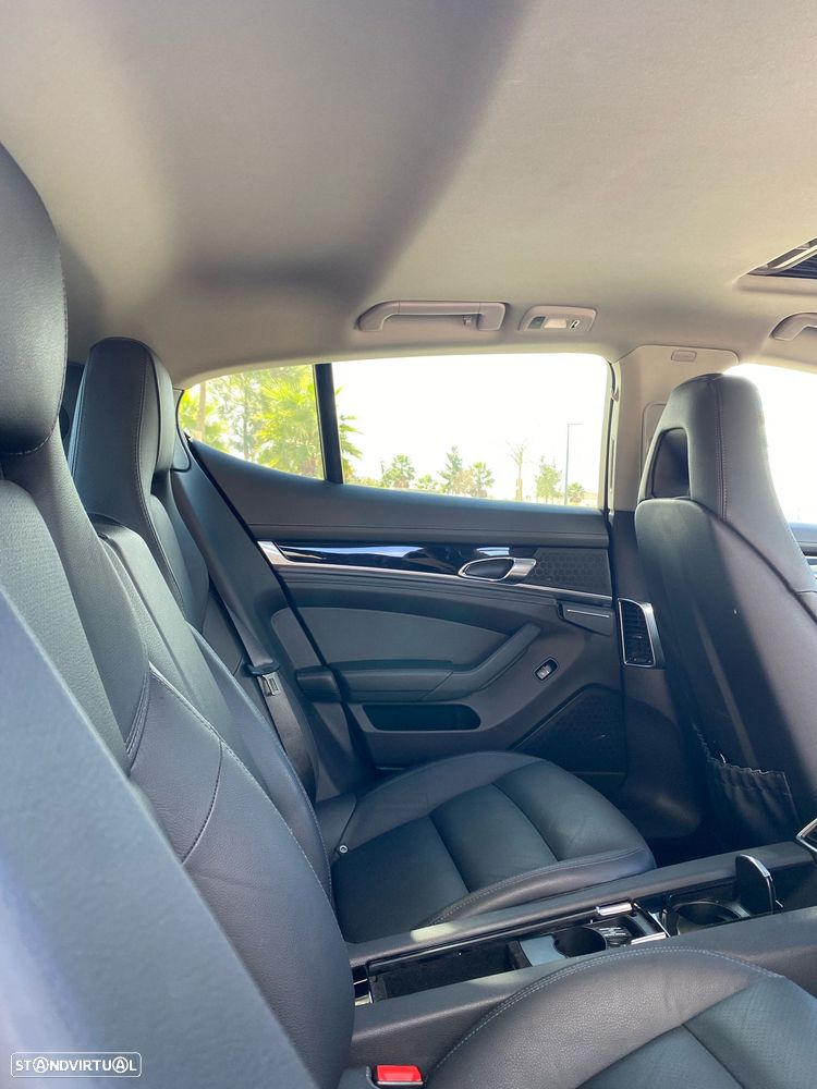 Porsche Panamera S E-Hybrid - 38