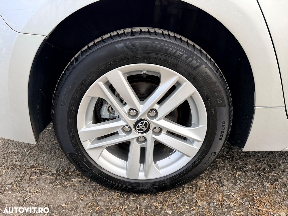 Toyota Corolla 1.8 HSD Dynamic - 9