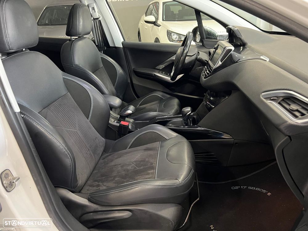 Peugeot 2008 PureTech 110 Stop&Start EAT6 Crossway - 22