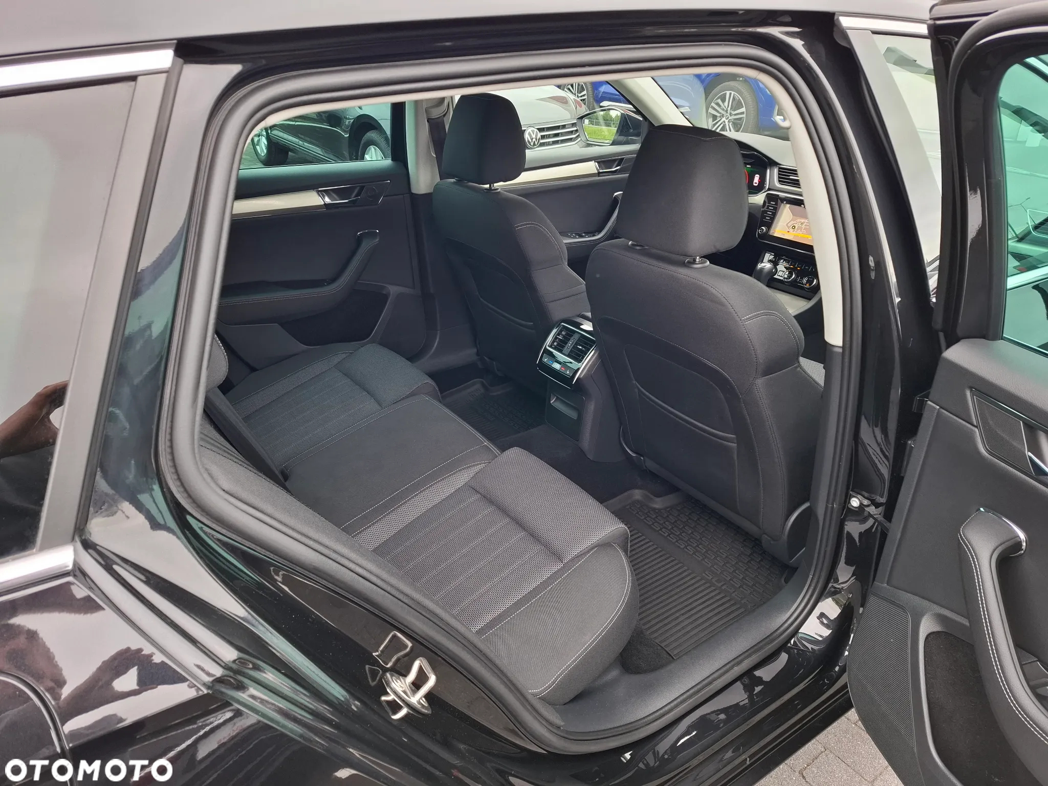 Skoda Superb 2.0 TDI SCR 4x4 Style DSG - 13
