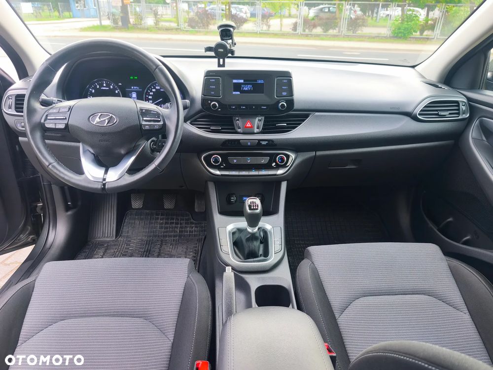 Hyundai i30 1.5 DPI Comfort - 13