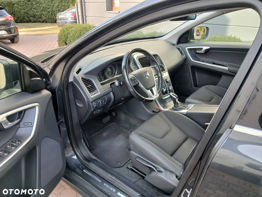 Volvo XC 60 T5 Geartronic Summum - 14
