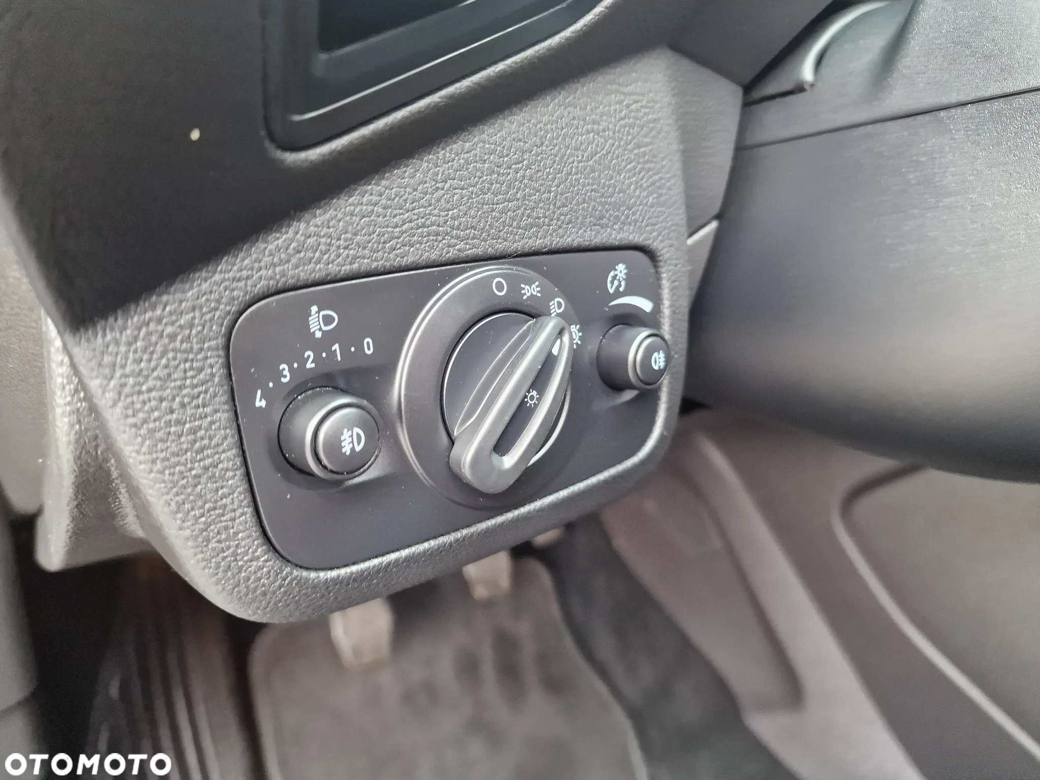 Ford Kuga 1.5 EcoBoost 2x4 Cool & Connect - 17