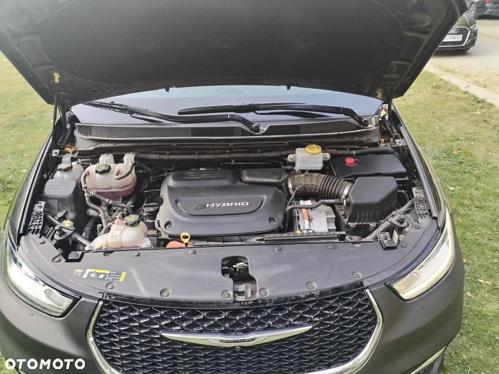 Chrysler Pacifica - 34