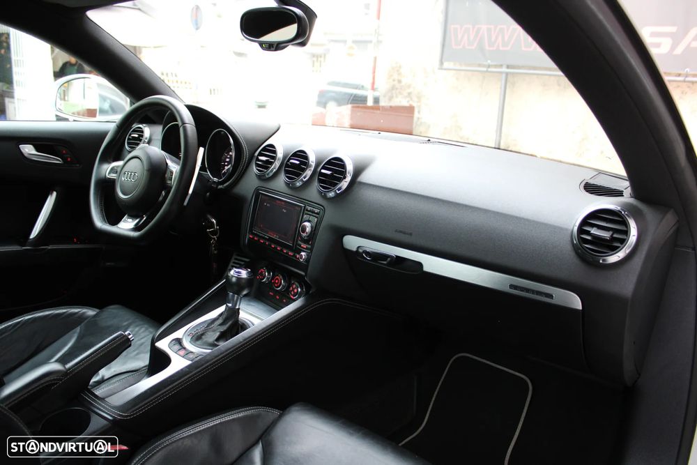 Audi TTS Coupé 2.0 TFSi quattro S Tronic - 31