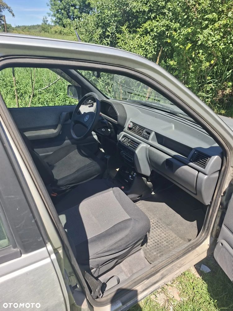 Ford Fiesta - 2