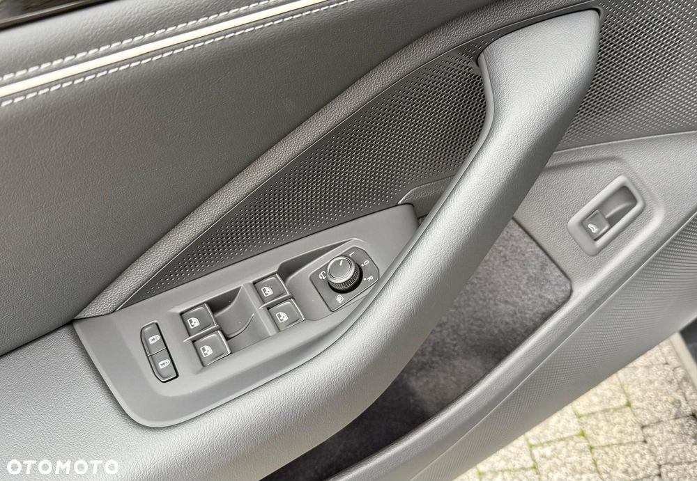 Volkswagen Passat 2.0 TDI SCR Business Plus DSG - 28