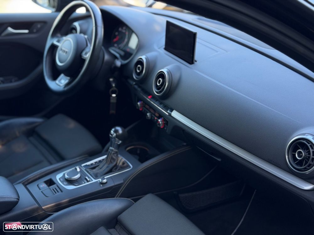 Audi A3 Sportback 1.6 TDI (clean diesel) S tronic S line Sport Pack - 11