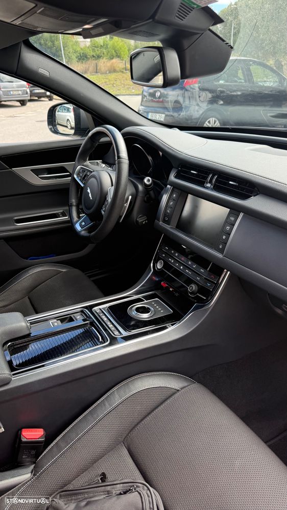 Jaguar XF Sportbrake 2.0 D R-Sport Aut. - 14