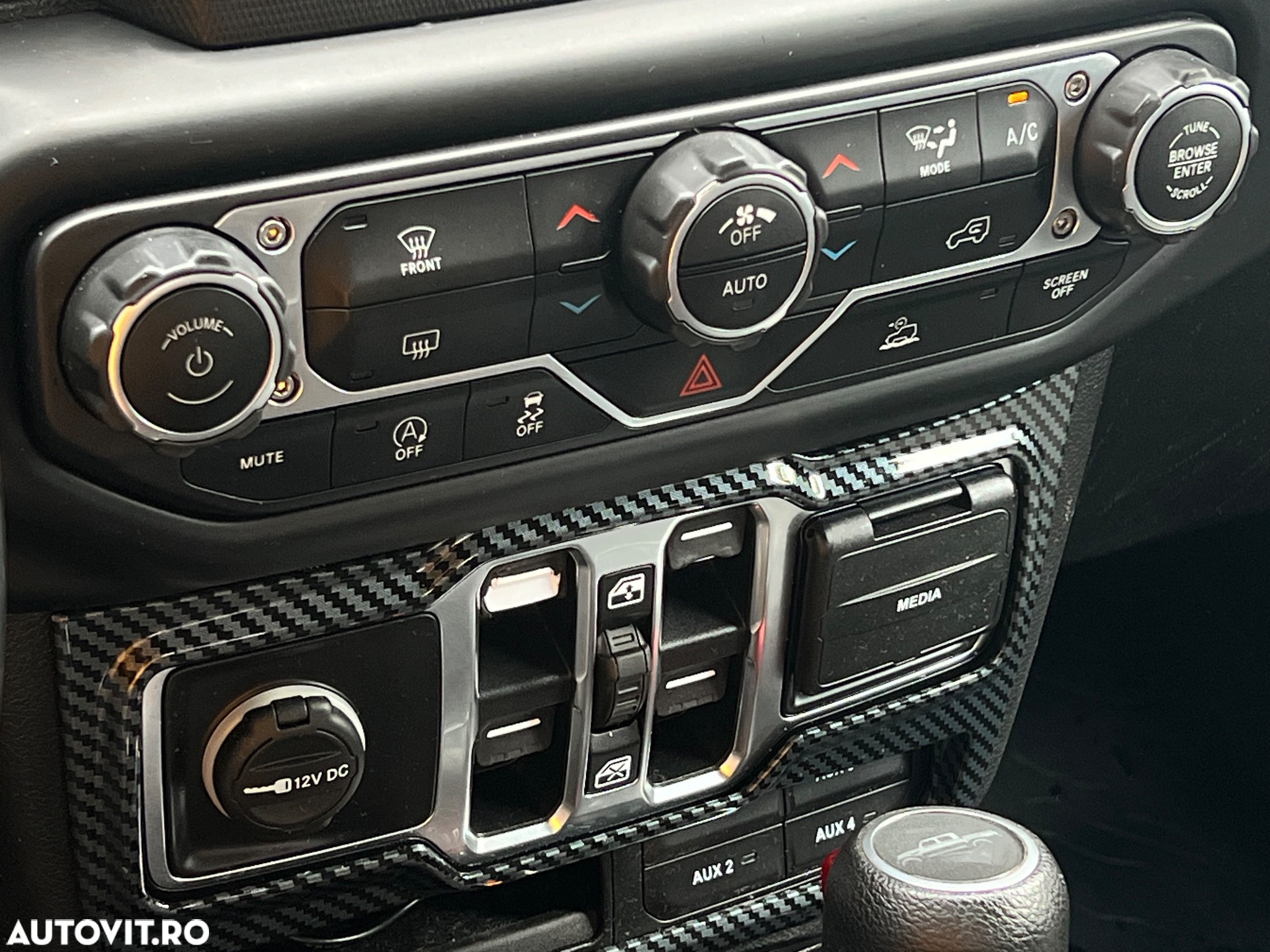 Jeep Gladiator - 25