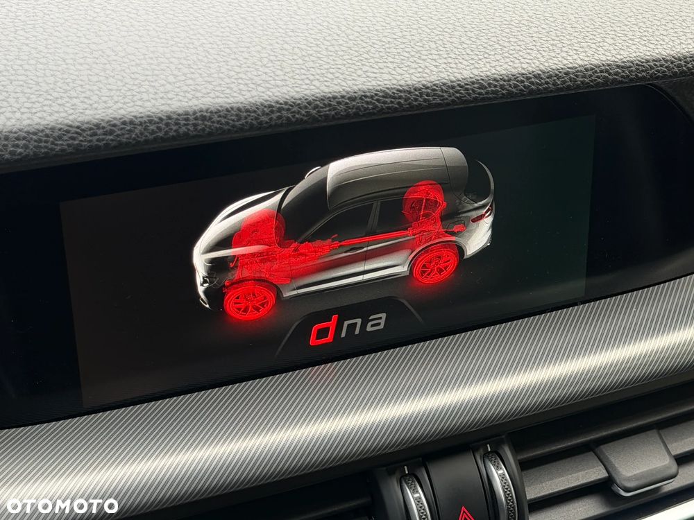 Alfa Romeo Stelvio 2.0 Turbo B-Tech Edition Q4 - 20