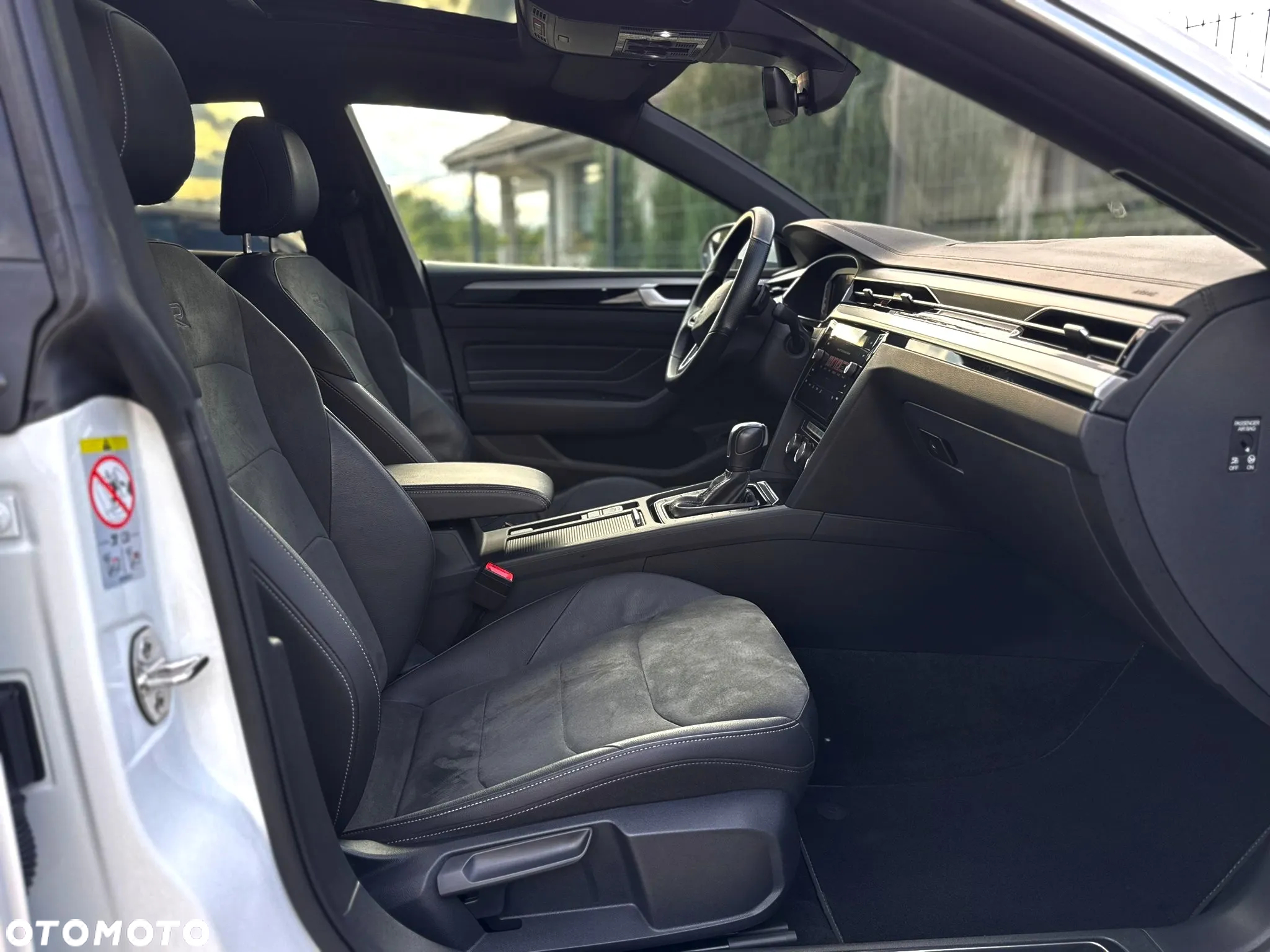 Volkswagen Arteon 2.0 TDI SCR 4Motion DSG R-Line - 17