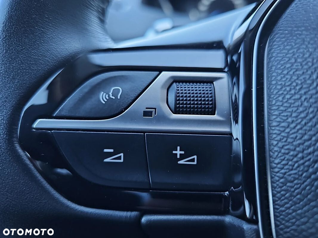 Peugeot 3008 1.6 THP Allure S&S EAT6 - 17