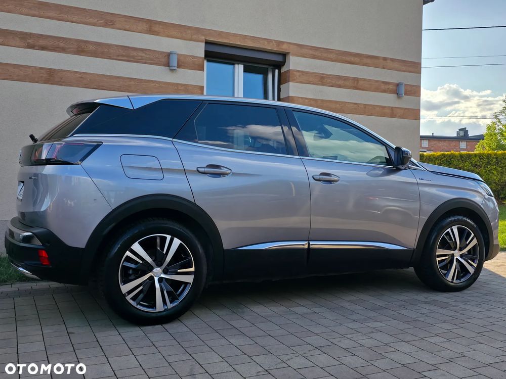 Peugeot 3008 1.6 PureTech Hybrid4 PHEV Allure S&S EAT8 - 8