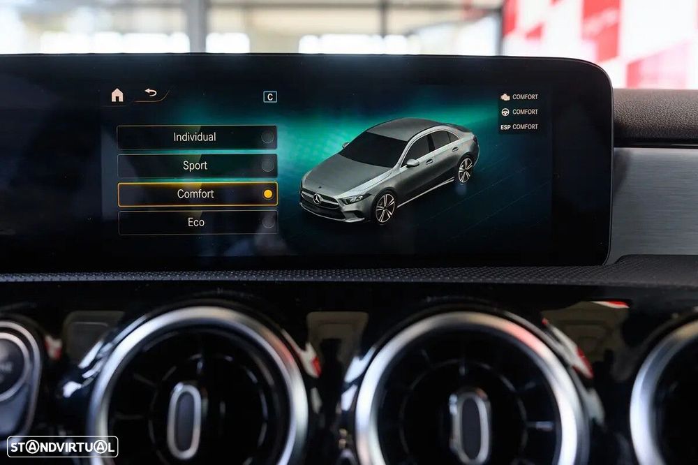 Mercedes-Benz A 180 Limousine d AMG Line Aut. - 60