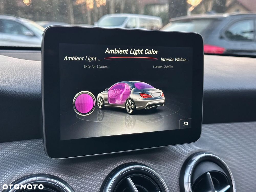 Mercedes-Benz CLA 250 4Matic 7G-DCT Urban - 21