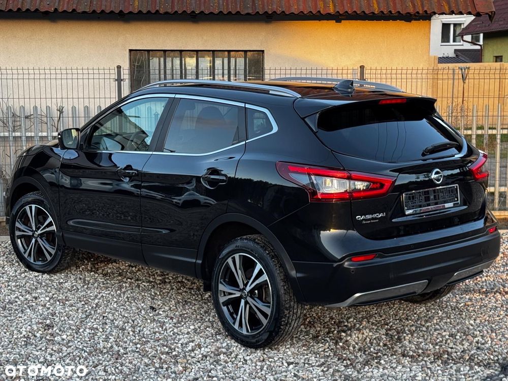 Nissan Qashqai 1.3 DIG-T TEKNA - 12
