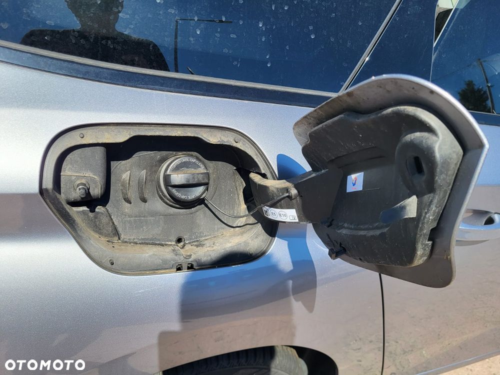 Peugeot 308 PureTech 130 GPF EAT8 Stop & Start Allure Business-Paket - 16