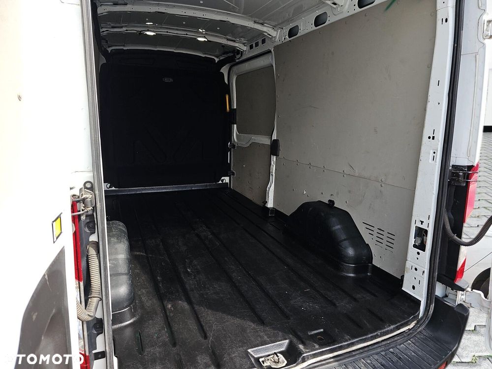 Ford transit - 26