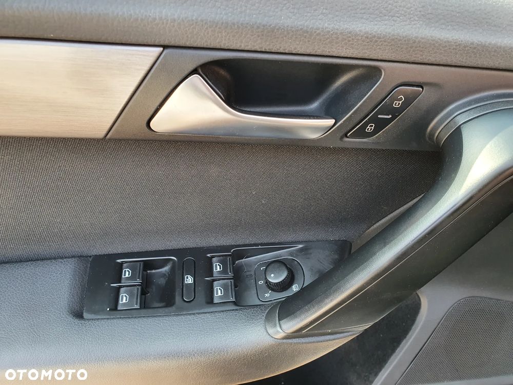 Volkswagen Passat 1.8 TSI DSG Comfortline - 13