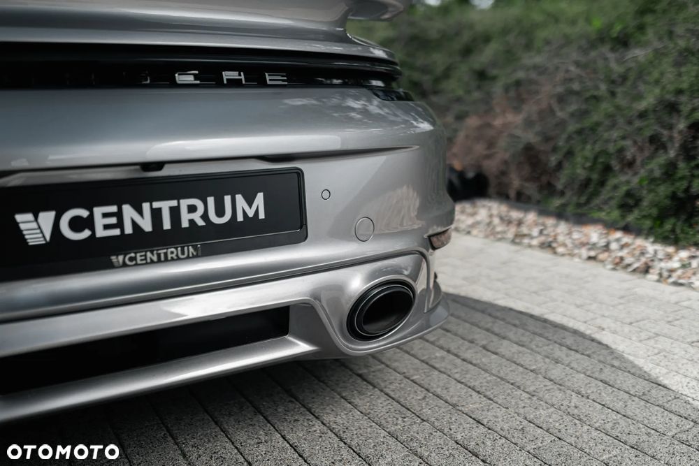 Porsche 911 Turbo S - 4