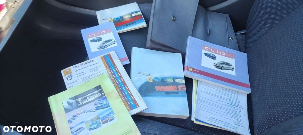 Renault Clio - 12