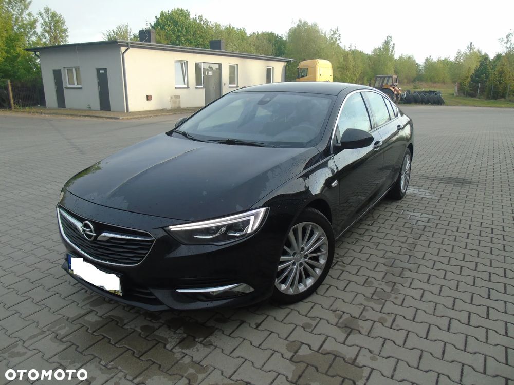 Opel Insignia - 1