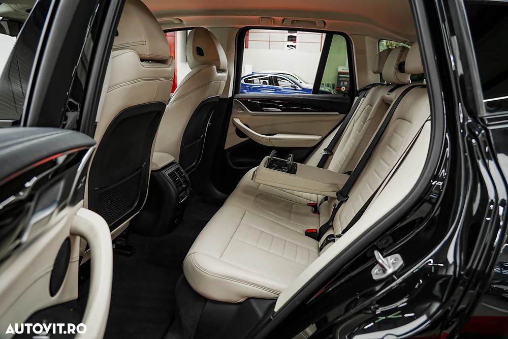 BMW X3 xDrive20d AT Luxury Line - 10