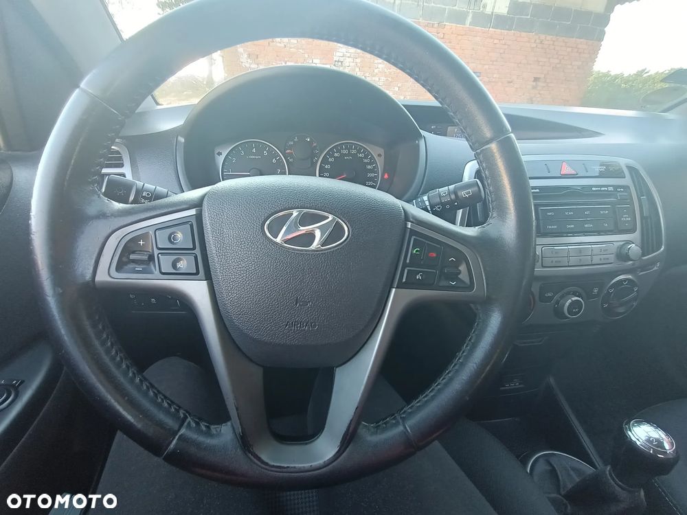 Hyundai i20 - 10