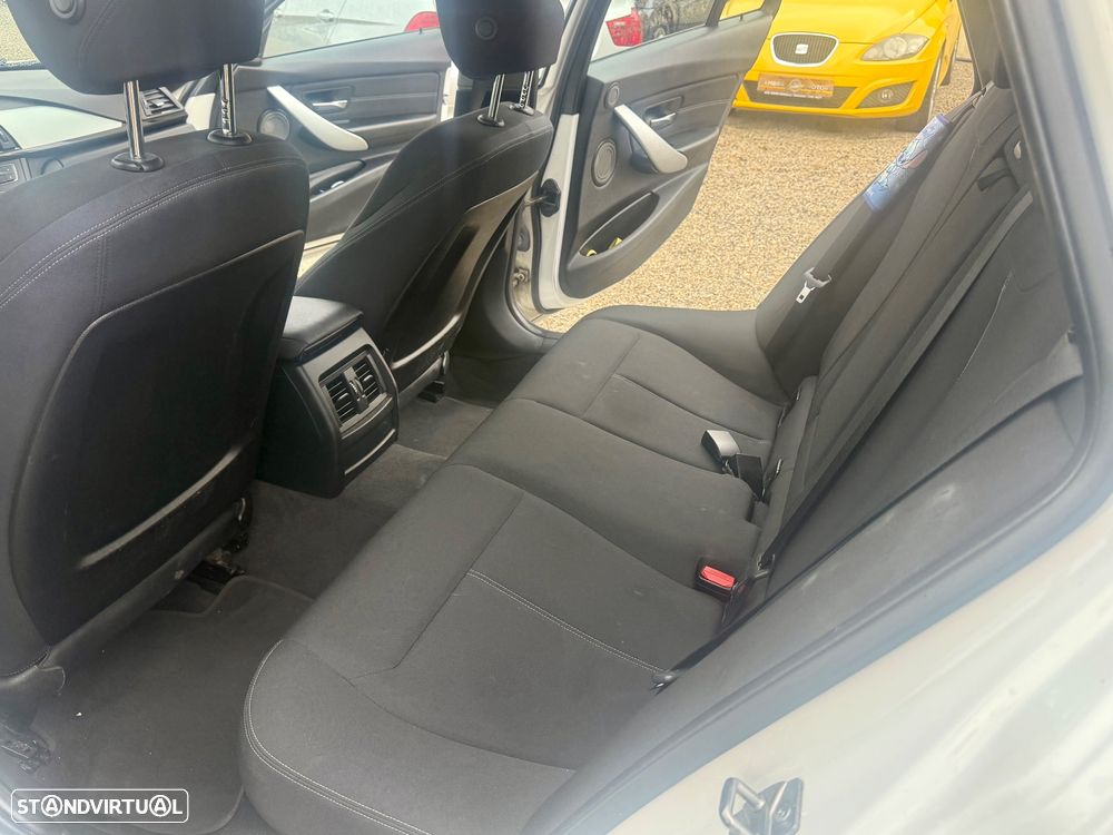 BMW 320 d Touring Line Sport - 19