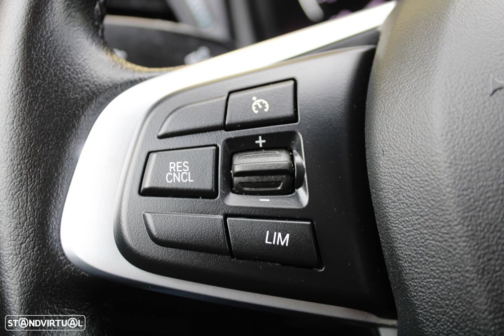 BMW 218 Gran Tourer d 7L Line Luxury - 32