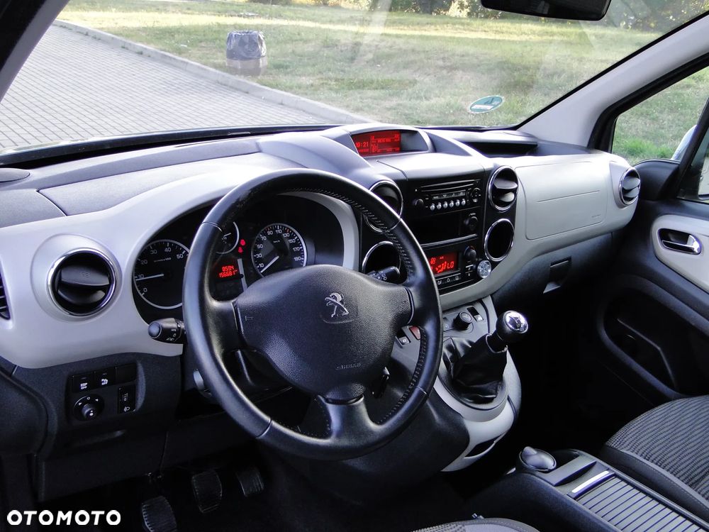 Peugeot Partner 120 VTi Family - 12