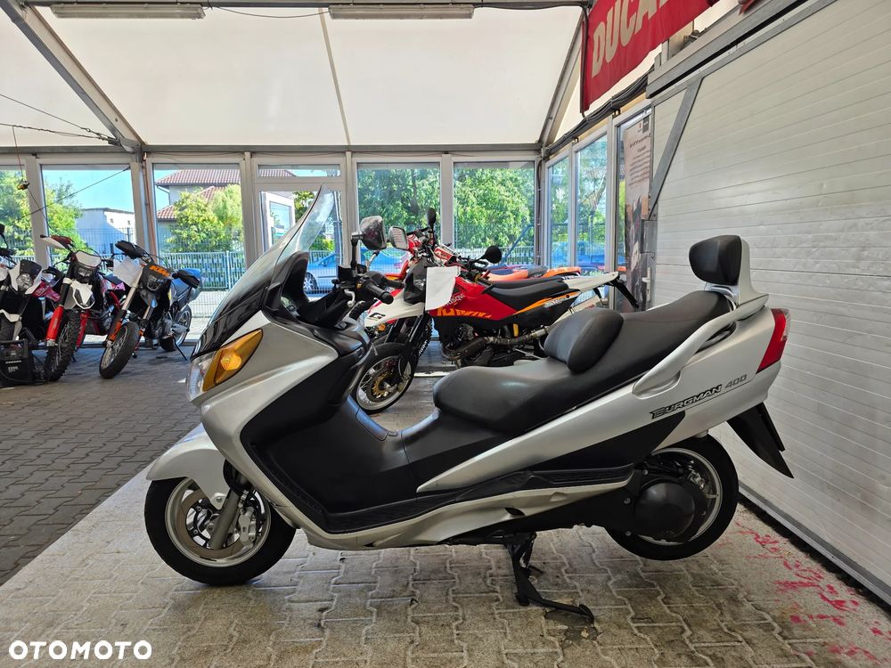 Suzuki Burgman - 8