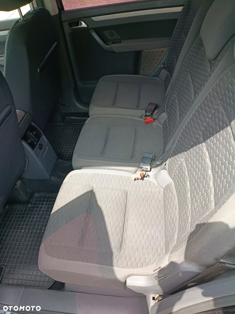 Volkswagen Touran 1.9 TDI Q-Line - 6