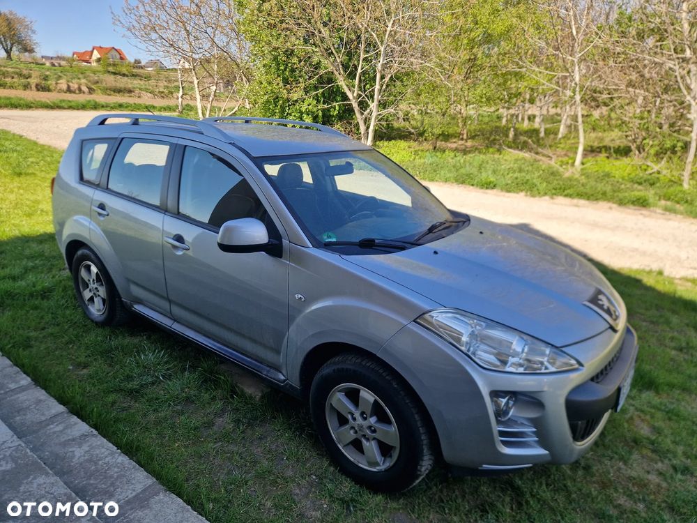Peugeot 4007 7-Sitzer Sport - 16