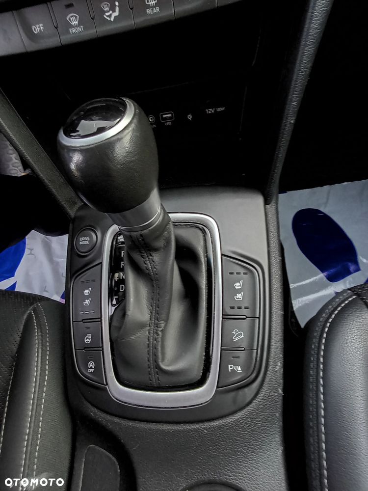 Hyundai Kona 1.6 T-GDI Premium DCT - 4