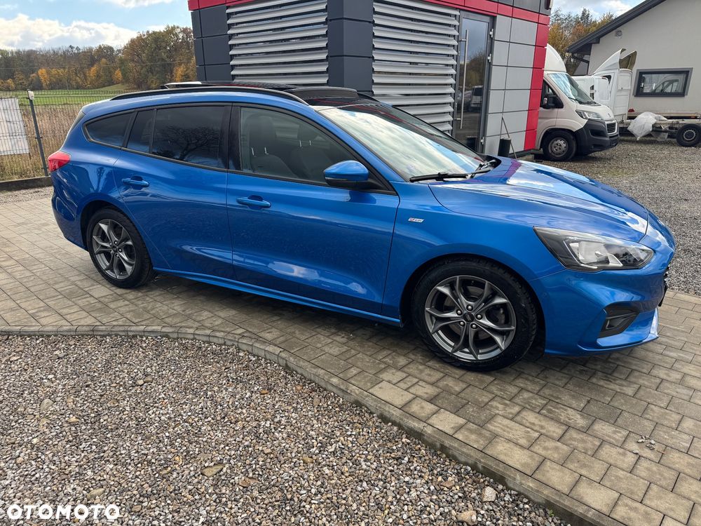 Ford Focus SW 1.0 EcoBoost S&S ST-LINE - 16