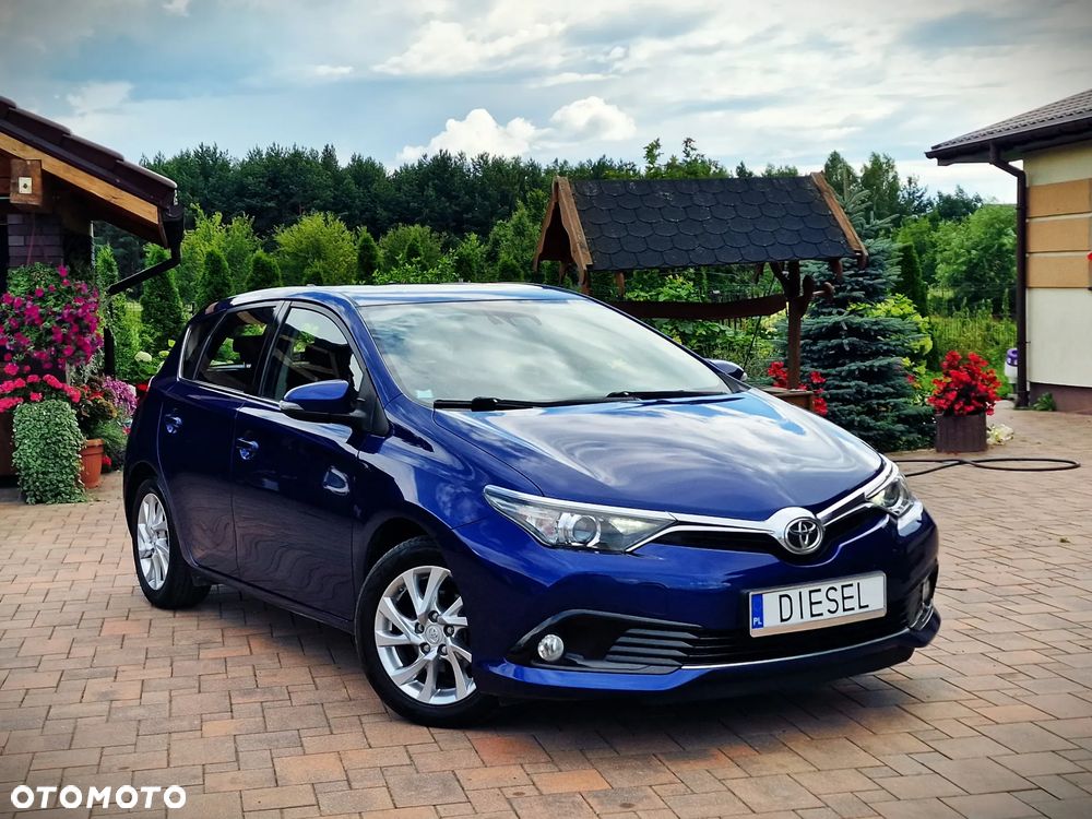 Toyota Auris 1.6 D-4D Prestige - 7