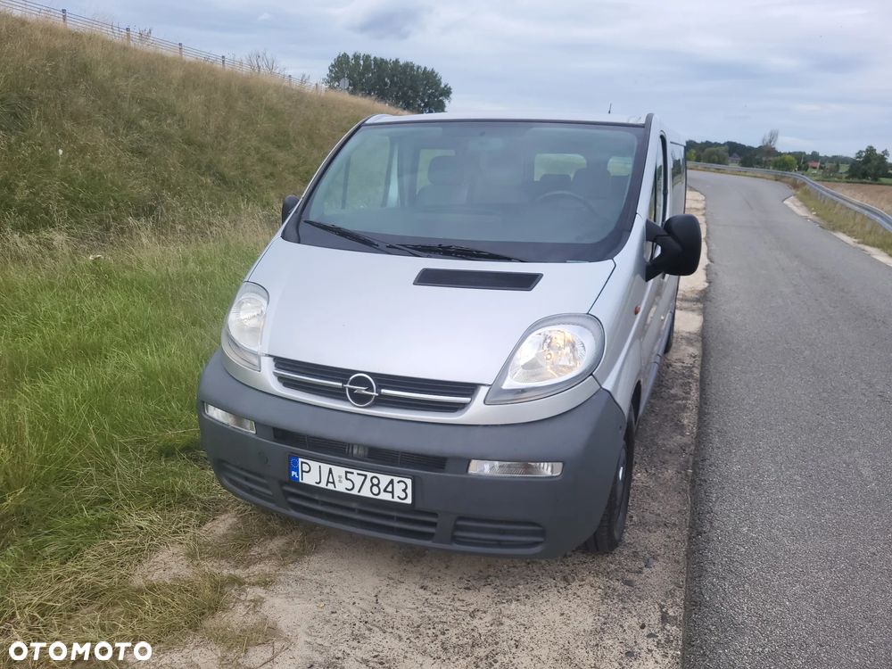 Opel Vivaro 2.5 CDTI L2H1 - 14