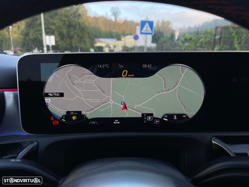 Mercedes-Benz A 180 7G-DCT AMG Line - 52