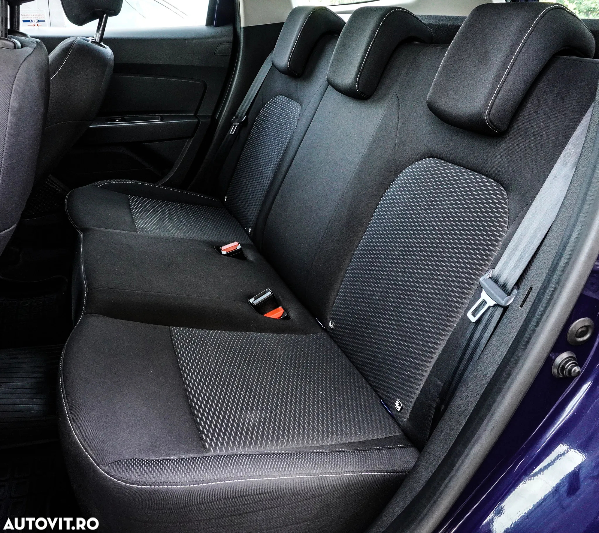 Dacia Duster 1.5 dCi 4WD Essential - 15
