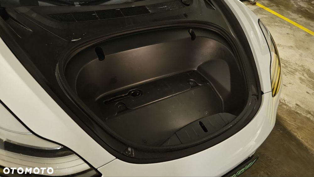 Tesla Model 3 Standard Reichweite Plus Hinterradantrieb - 10