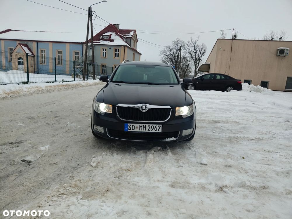 Skoda Superb 2.0 TDI DSG Exclusive - 17