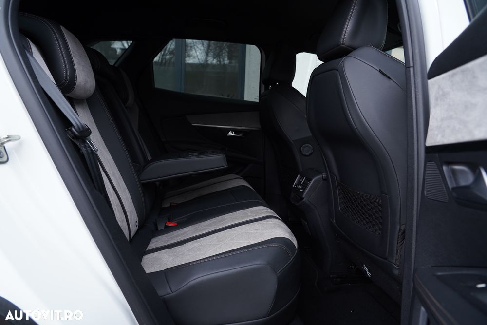 Peugeot 3008 PHEV EAT8 4X4 GT Pack - 16