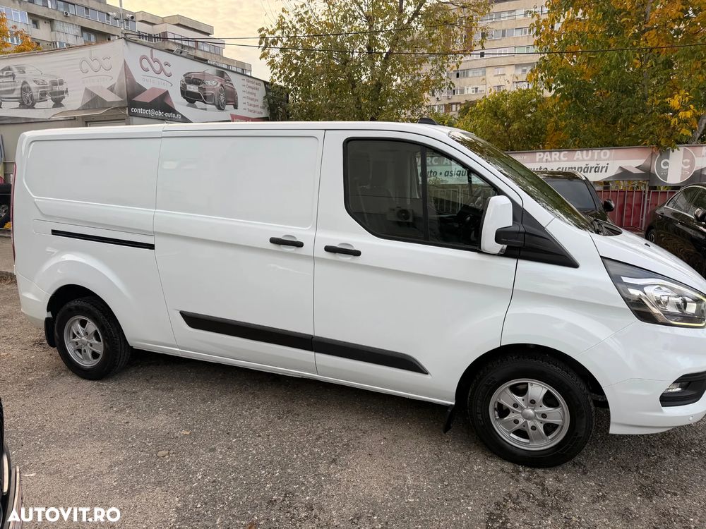 Ford TRANSIT CUSTOM - 10