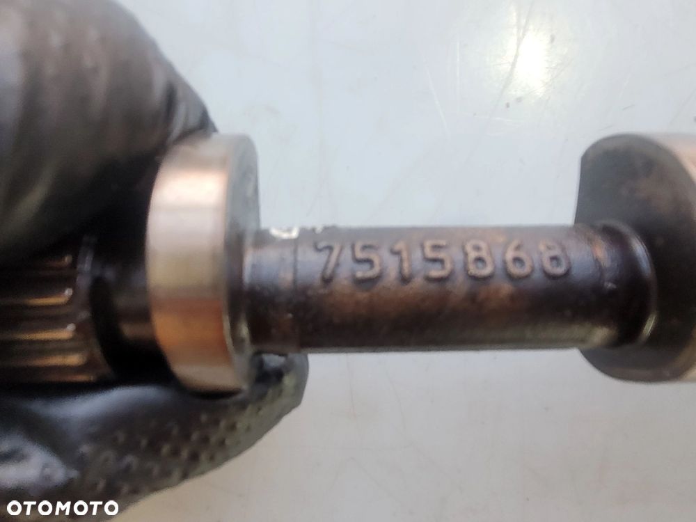 WAŁEK ROZRZĄDU MIMOŚRODOWY BMW E60 E61 N52B25A N52 2.5B 7515868 - 8