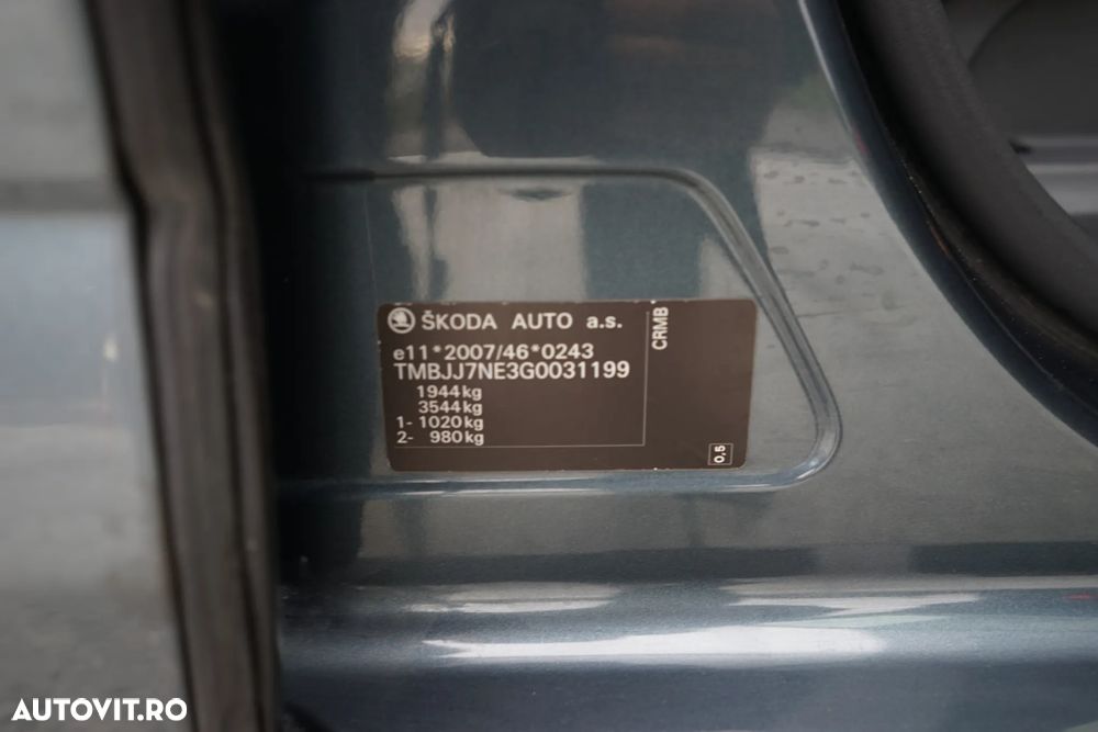 Skoda Octavia 2.0 TDI DSG Style - 10