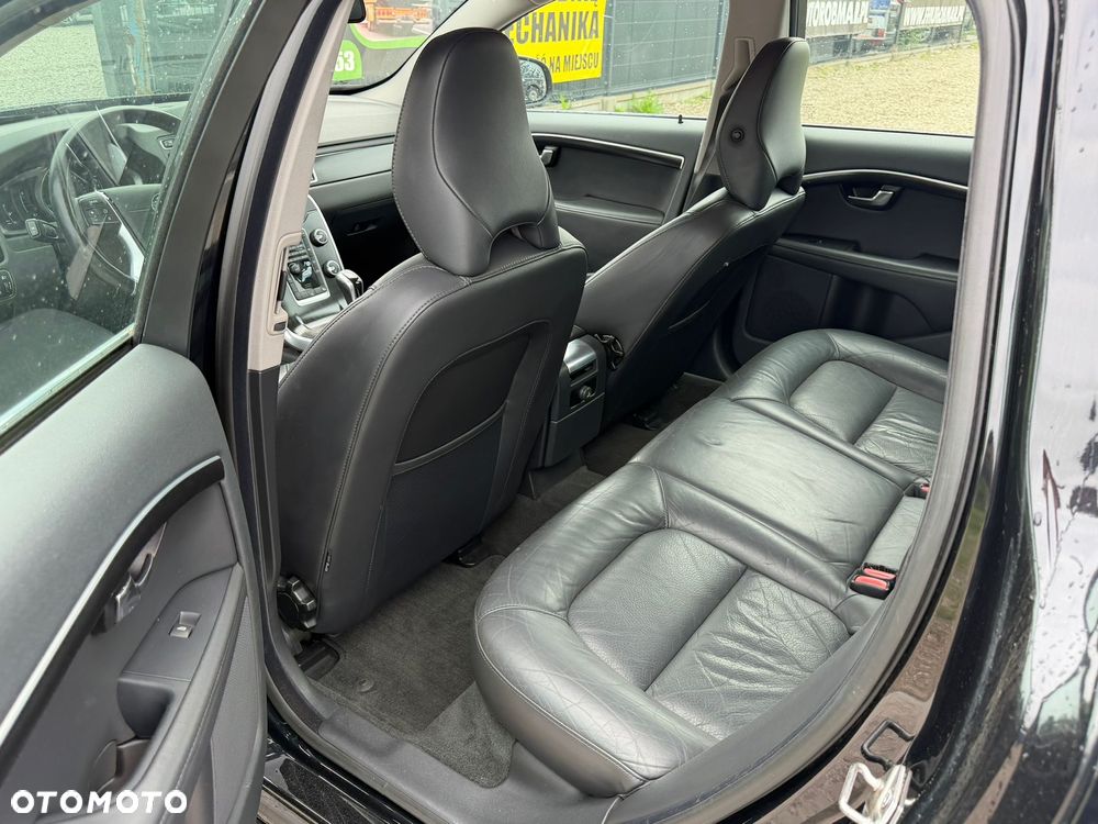 Volvo V70 D4 Summum - 17