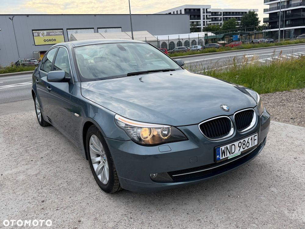 BMW Seria 5 520i Edition Exclusive - 4